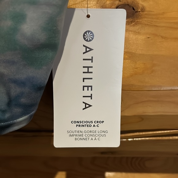 Athleta NWT Conscious Crop Printed A-C Bra Size XS in  Blue/Green Tie Dye - Picture 6 of 12